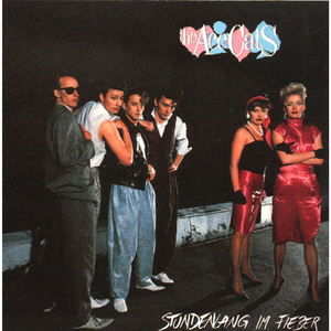 韩国美女互摸对方的乳头视频
